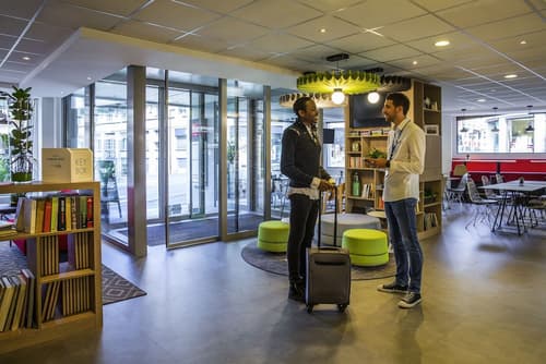 ibis Lausanne Centre, Interior entrance