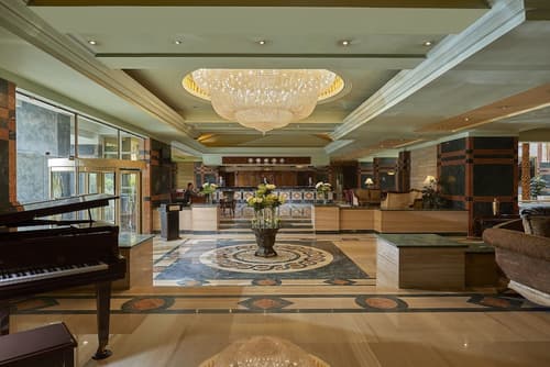 Triumph Plaza Hotel, Reception