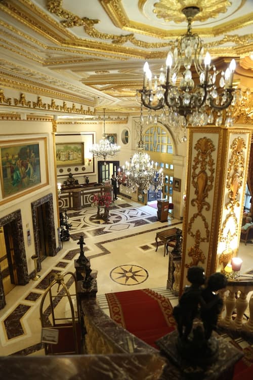 Serenada Golden Palace - Boutique Hotel, Interior entrance