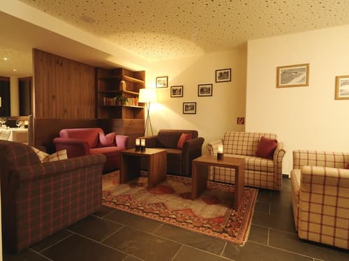 Seevilla Freiberg, Interior entrance