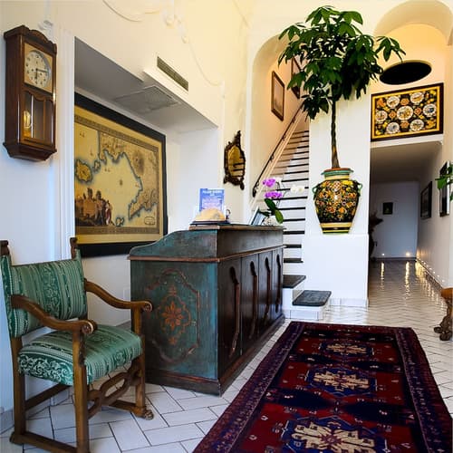 Palazzo Marzoli Resort, Reception