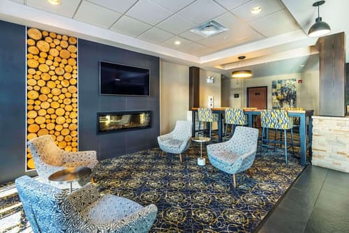 Quality Inn and Suites Petawawa, Lobby