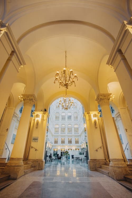 Grand Palace Brno, Lobby