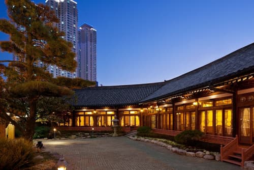 Hotel Nongshim, Restaurant