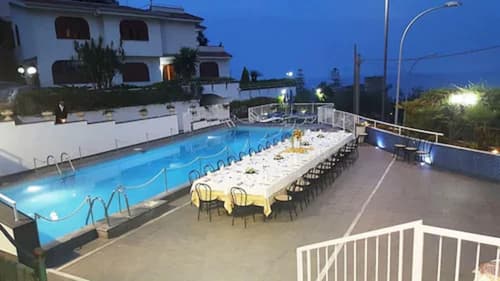 Albergo Lachea, Outdoor pool