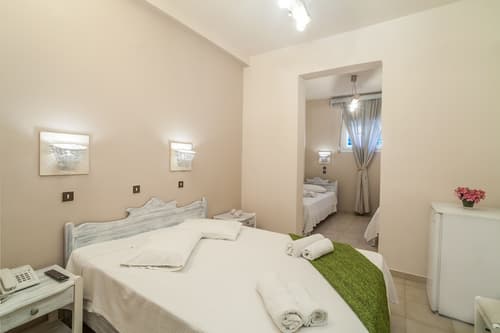 Hotel Amaryllis, Room