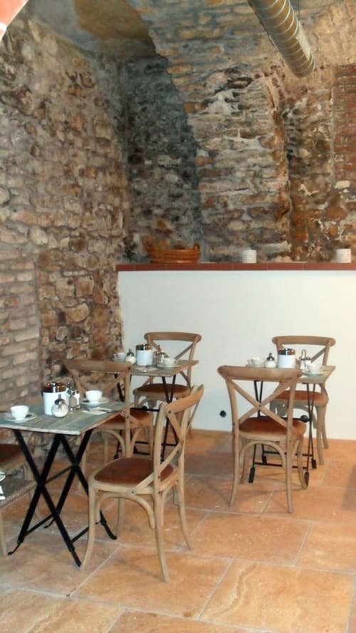 Jungmann, Breakfast area