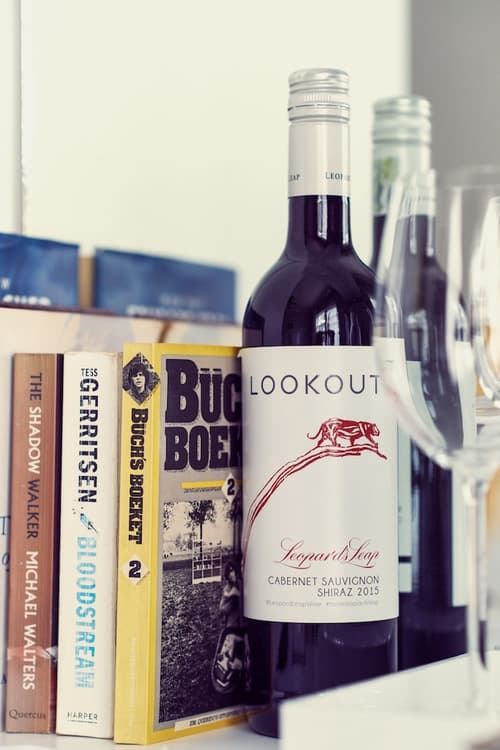 Corner House Residence, Lobby