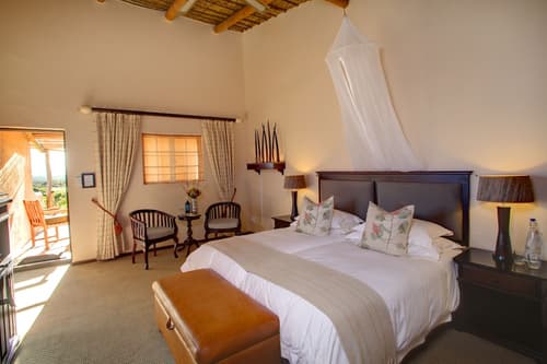 Garden Route Game Lodge, Room
