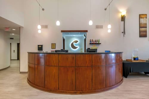 Comfort Suites Conference Center Rapid City, Lobby