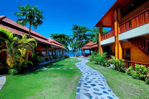 Havana Beach Resort, Property grounds