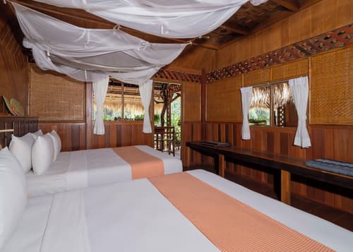 River Kwai Jungle Rafts, Room