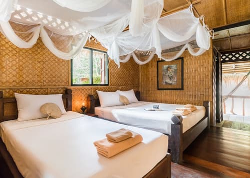River Kwai Jungle Rafts, Room