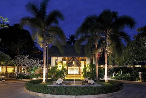 Centara Koh Chang Tropicana Resort, Interior entrance
