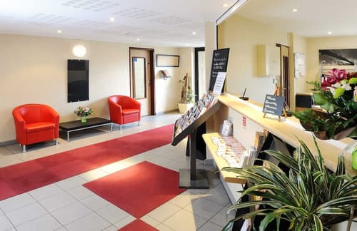 Séjours & Affaires Paris Nanterre, Lobby