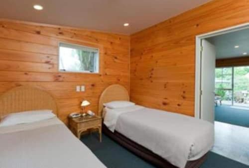 Pauanui Pines Motor Lodge, Room