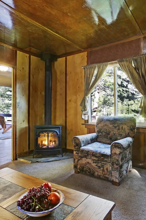 Tamarack Lodge and Resort, Room