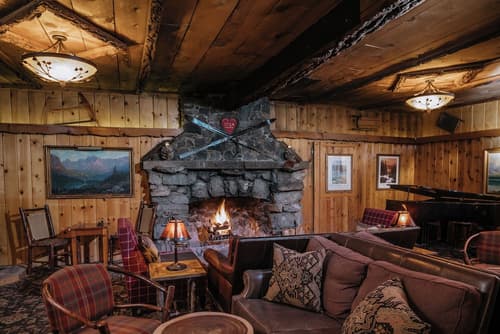 Tamarack Lodge and Resort, Reception