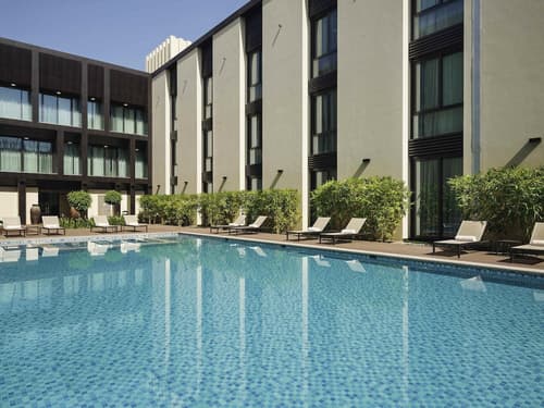 Mövenpick Hotel Tahlia Jeddah, Pool