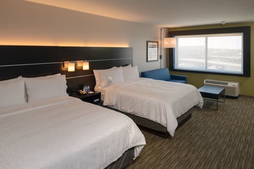 Holiday Inn Express & Suites Tulsa Downtown by IHG, Room