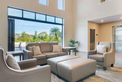 Magnolia Pointe, BW Signature Collection, Lobby