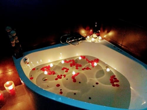 Casa do Prado Guest House, Deep soaking bathtub