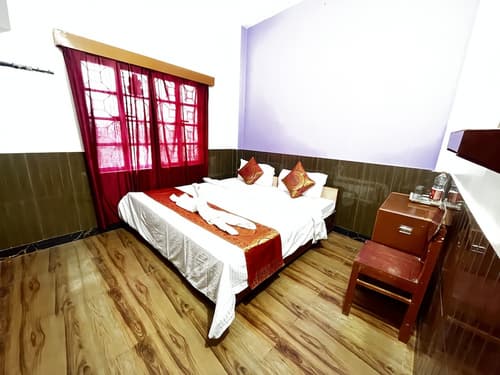 Family Guest House, Room