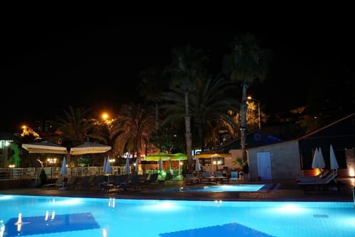 Ada Newday Resort Hotel, Pool