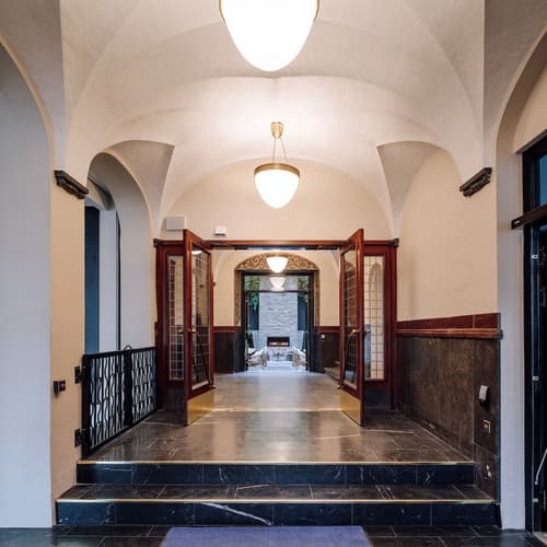 Amerikalinjen, Interior entrance