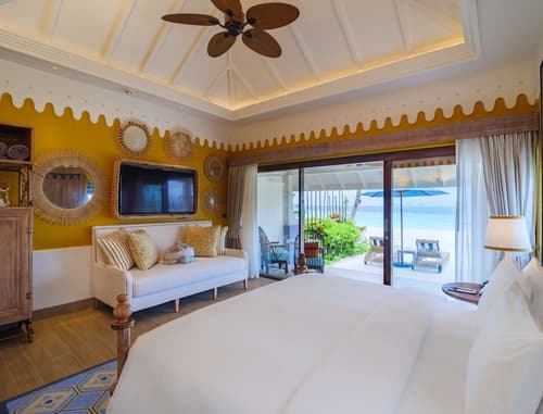 SAii Lagoon Maldives, Curio Collection by Hilton, Room