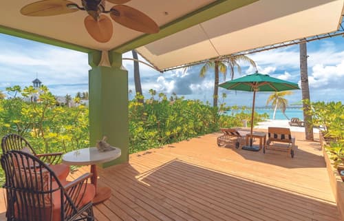 SAii Lagoon Maldives, Curio Collection by Hilton, Terrace/patio