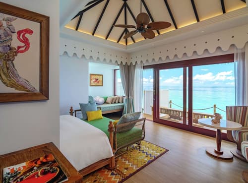 SAii Lagoon Maldives, Curio Collection by Hilton, Room
