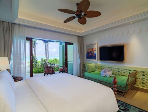 SAii Lagoon Maldives, Curio Collection by Hilton, Room