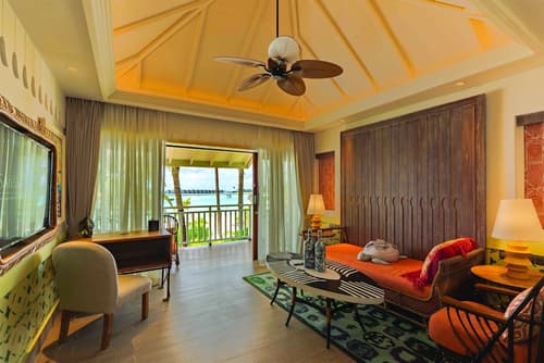 SAii Lagoon Maldives, Curio Collection by Hilton, Room