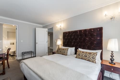 Romney Park Luxury Apartments, Room