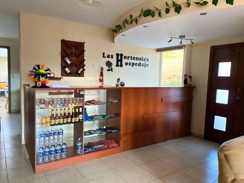 Las Hortensia's Casa De Huéspedes, Reception