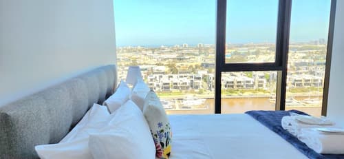 Wyndel Apartments Riverside on Collins, 