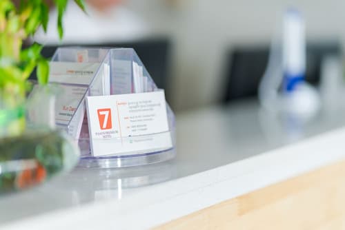 7 Days Premium Hotel, 