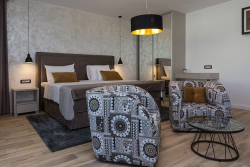 Mirabilis Residence, Room