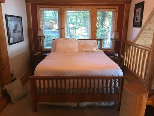 The Heron House, Room