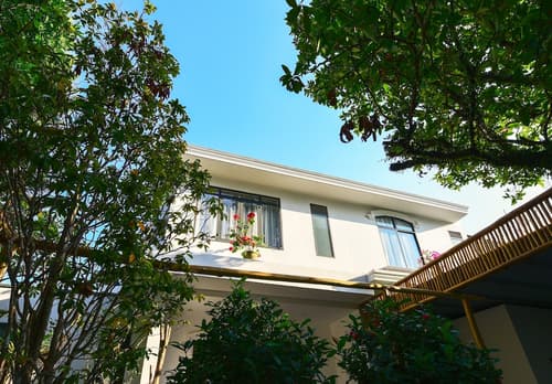 La Paix Hue, Property grounds