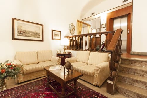 Hotel Rex, Lobby sitting area