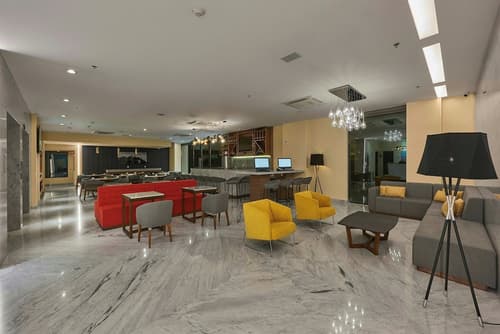 SJ Grand Hotel, Lobby lounge