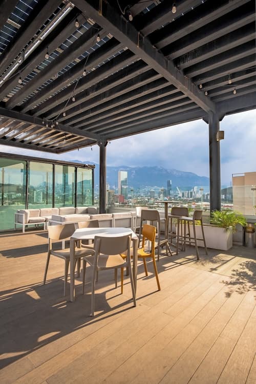 SJ Grand Hotel, Rooftop terrace