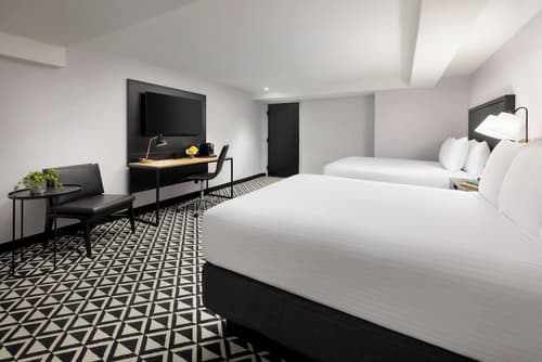 The Arcadian Hotel, Room