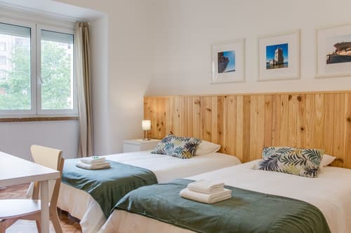 Home Out Rooms & Apartments, Room