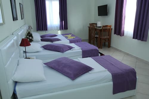 Bicaj Hotel, 