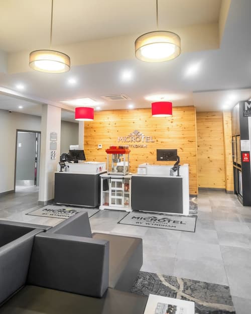 Microtel Inn and Suites by Wyndham Mont Tremblant, Lobby