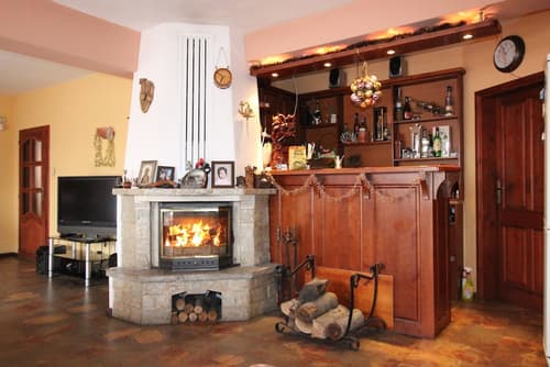 Ilinden, Lobby lounge