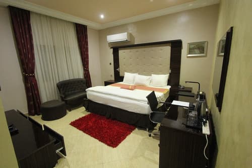 Eterno Hotels Limited, Room